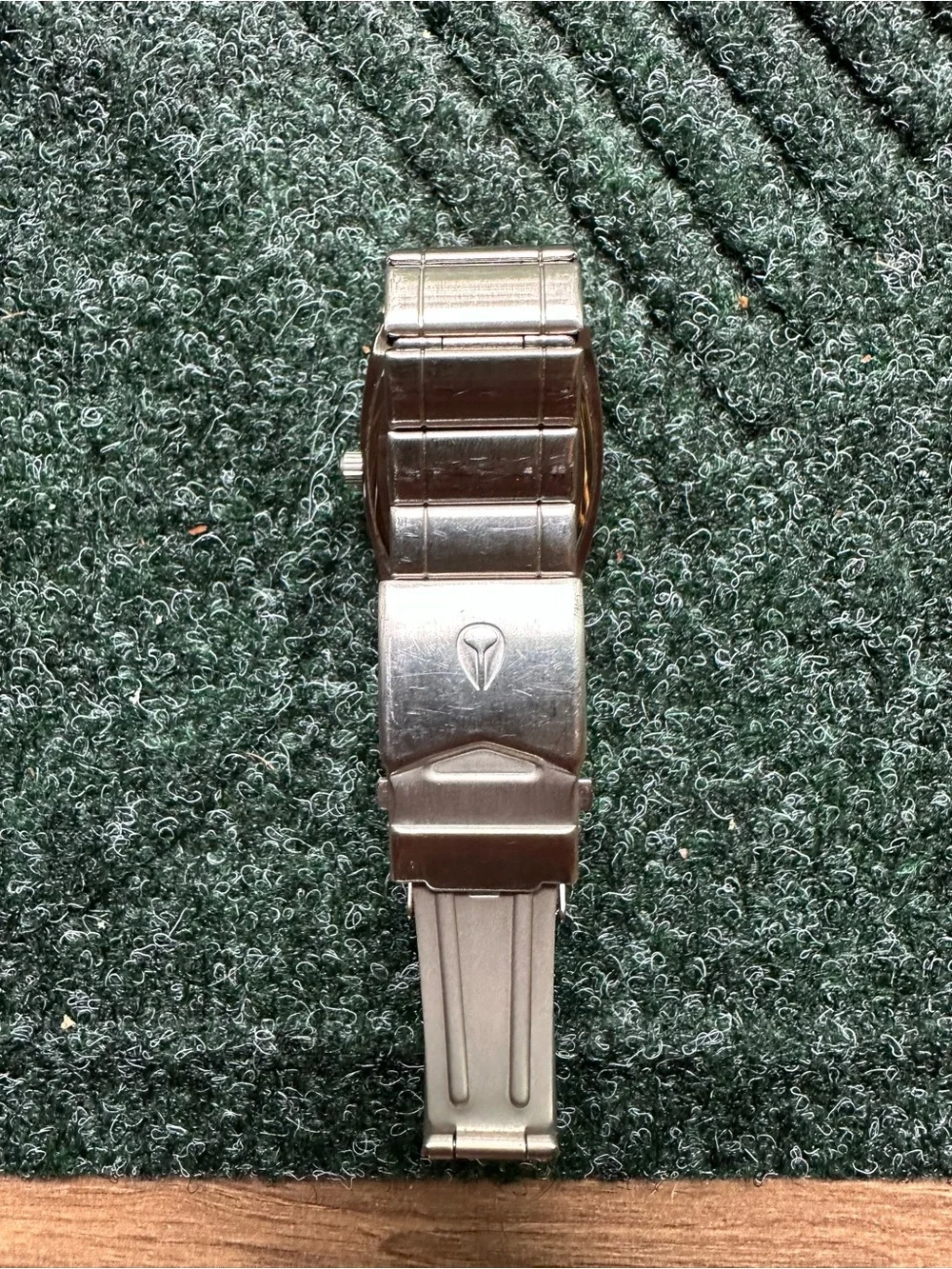 Vintage Men’s Nixon Show Don’t Tell The Manual Watch Silver/Black